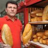 Mahalle bakkalının 'ucuz ekmek' zaferi Mahalle bakkalının 'ucuz ekmek' zaferi