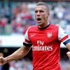 Aslan Podolski'ye sarıldı Aslan Podolski'ye sarıldı