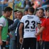 Karabük maçında oyuna giremeyen Cenk Tosun, Şenol Güneş'e tepki gösterdi