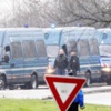 Paris'te tehlikeli karşılaşma: Saldırganların elini sıktım... Paris'te tehlikeli karşılaşma: Saldırganların elini sıktım...