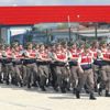 Darbeciler birbirine düştü!
