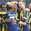 Emenike, kendini ikiye katladı! Hırs... Emenike, kendini ikiye katladı! Hırs...