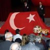 Üstün Akmen son yolculuğuna uğurlanıyor Üstün Akmen son yolculuğuna uğurlanıyor