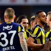 Fenerbahçe, Akhisar Belediye'yi 3 golle geçti! Fenerbahçe, Akhisar Belediye'yi 3 golle geçti!