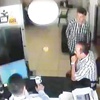 Bankada pişti: Dolandırıcısıyla karşı karşıya Bankada pişti: Dolandırıcısıyla karşı karşıya