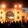 Sudan ordusu devlet televizyonu binasını kuşattı!