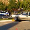 Otomobil elektrik direğine çarptı Otomobil elektrik direğine çarptı