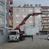 Şiddetli fırtına evin çatısını uçurdu Şiddetli fırtına evin çatısını uçurdu