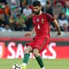 Fenerbahçe Luis Neto ile el sıkıştı