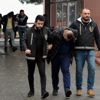 Yaşlı kadının parası ile altınlarını gasbedenlerden biri komşuymuş Yaşlı kadının parası ile altınlarını gasbedenlerden biri komşuymuş