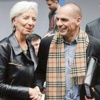 Yunanlılar bankada para bırakmıyor Yunanlılar bankada para bırakmıyor