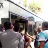 Tren otomobili biçti, anne ve oğlu öldü