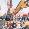 İskele çöktü: 3 işçi öldü İskele çöktü: 3 işçi öldü