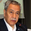 Bülent Arınç, Ekrem Dumanlı ve Hidayet Karaca sorusuna cevap verdi Bülent Arınç, Ekrem Dumanlı ve Hidayet Karaca sorusuna cevap verdi