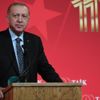 Cumhurbaşkanı Erdoğan New York'ta kaldığı otelin önüne gelen Türklerle selamlaştı