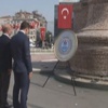 Taksim'deki Cumhuriyet Anıtı'na çelenk bırakıldı Taksim'deki Cumhuriyet Anıtı'na çelenk bırakıldı