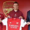 Arsenal Ben White'ı transfer etti