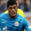 Hulk kaleciyi topla birlikte içeri soktu Hulk kaleciyi topla birlikte içeri soktu