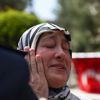Şehit annesinin gözyaşlarını emniyet müdürü sildi Şehit annesinin gözyaşlarını emniyet müdürü sildi