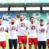 Mersinli futbolcular Özgecan Aslan tişörtleri ile çıktı