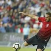 Cenk Tosun rekora gidebilir