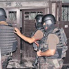 Torbacının evi cephanelik gibi Torbacının evi cephanelik gibi