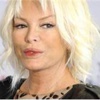 Ajda Pekkan'a maymun poposu tazminatı Ajda Pekkan'a maymun poposu tazminatı
