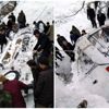 Yolcu minibüsünün üzerine çığ düştü Yolcu minibüsünün üzerine çığ düştü