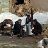 Depremde hasar gören Özpınar Mahallesi nde çadırlar ...