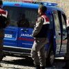 PKK minibüsü taradı: 1 ölü, 2 yaralı PKK minibüsü taradı: 1 ölü, 2 yaralı
