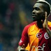Onyekuru el yakıyor!
