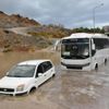 Kuşadası'na 15 dakikalık yağmur yetti