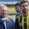 Aziz Yıldırım, futbolcuların eşlerini ikna etti! Aziz Yıldırım, futbolcuların eşlerini ikna etti!