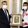 Balkan Dağ Koşusu Şampiyonu Abdullah Çakır dan Vali ... Balkan Dağ Koşusu Şampiyonu Abdullah Çakır dan Vali ...