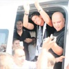Gomez'e üçlü çektirdiler müthiş karşılama Gomez'e üçlü çektirdiler müthiş karşılama