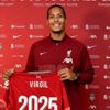 Virgil van Dijk 2025'e kadar Liverpool'da