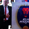 Roberto Carlos sahalara dönüyor Roberto Carlos sahalara dönüyor