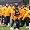 Galatasaray topbaşı yapıyor Galatasaray topbaşı yapıyor