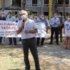 Türkiye alkışlarken, onlar haklarını ödemiyor!