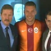 Lukas Podolski imzayı attı