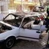 Yanan otomobil kullanılamaz hale geldi Yanan otomobil kullanılamaz hale geldi