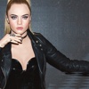 Heykeli dikilen kadın Cara Delevingne Heykeli dikilen kadın Cara Delevingne