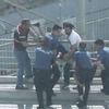 Polisten kaçıyordu... Köprüden atlarken kolundan yakalandı! Polisten kaçıyordu... Köprüden atlarken kolundan yakalandı!