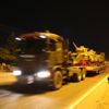 Tanklar, köylülerin alkışları eşliğinde Suriye sınırında