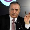 Galatasaray Başkanı Mustafa Cengiz konuşuyor (Canlı) Galatasaray Başkanı Mustafa Cengiz konuşuyor (Canlı)