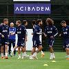 Fenerbahçe, milli arada çalışmalarını sürdürdü Fenerbahçe, milli arada çalışmalarını sürdürdü