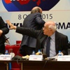 CHP liderine ayakkabı fırlatıldı CHP liderine ayakkabı fırlatıldı
