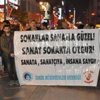 İzmir'de sokak müzisyenlerinden eylem