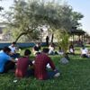 Yüksekovalı gençler parkta kitap okudu Yüksekovalı gençler parkta kitap okudu