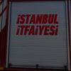 İstanbul'da kapalı otoparkta araç yangını İstanbul'da kapalı otoparkta araç yangını